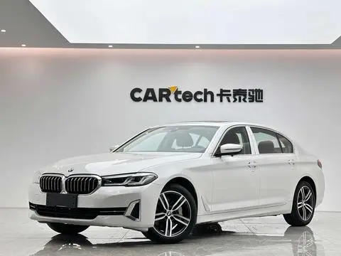 BMW 5 Series 2022 — фото 1