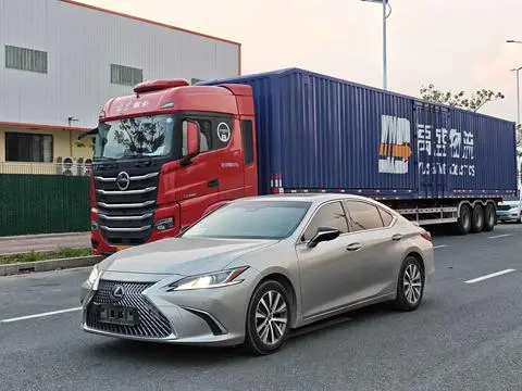 Lexus ES 2020