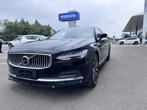 Volvo S90 2025