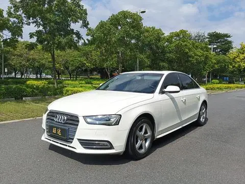 Audi A4L 2015 — фото 1