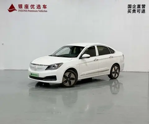 Dongfeng E70 2021