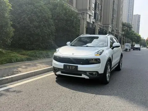Lynk & Co 01 2019