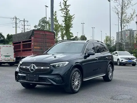 Mercedes-Benz GLC 2023