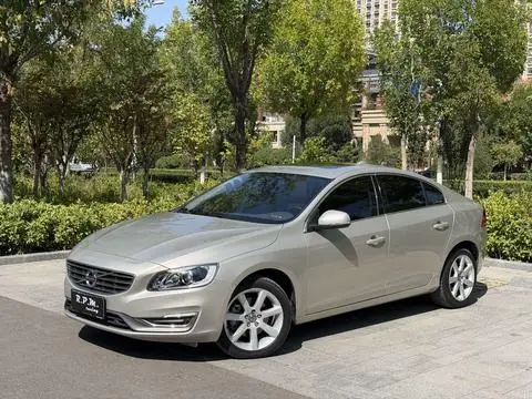 Volvo S60 2017 — фото 1