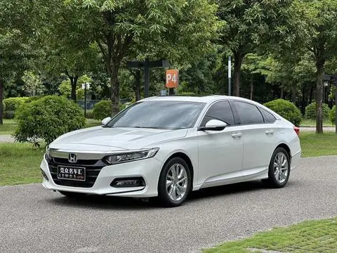 Honda Accord 2018 — фото 1