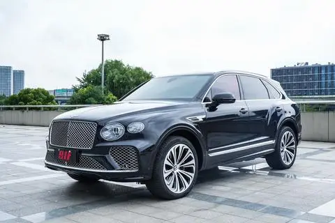 Bentley 添越 2022