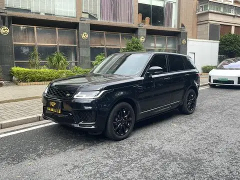 Land Rover 揽胜运动 2016 — фото 1