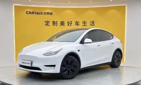 Tesla Model Y 2023 — фото 1