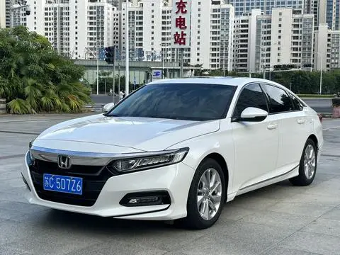Honda Accord 2018 — фото 1