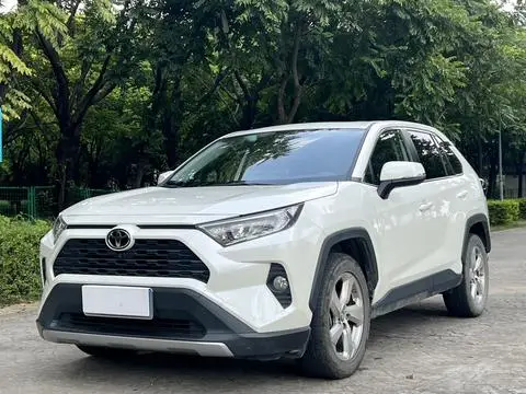 Toyota RAV4 2020 — фото 1