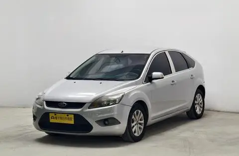Ford Focus 2013 — фото 1