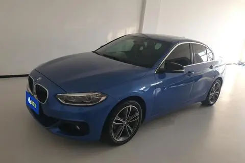 BMW 1 Series 2018 — фото 1