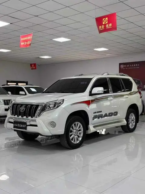 Toyota Prado 2015 — фото 1