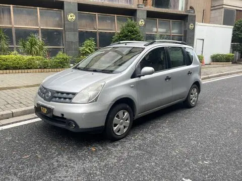 Nissan 骊威 2009