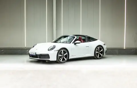 Porsche 911 2023