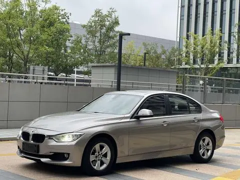 BMW 3 Series 2013 — фото 1