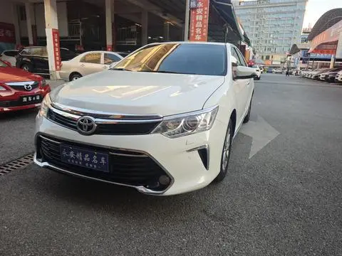 Toyota Camry 2016