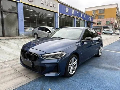 BMW 1 Series 2021 — фото 1
