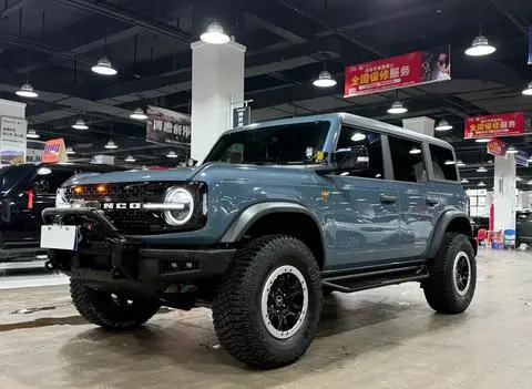 Ford Bronco 2024 — фото 1