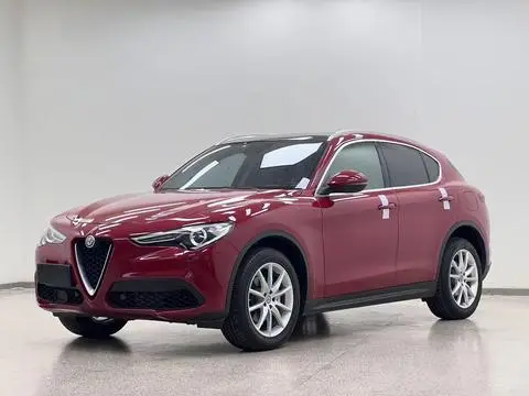Alfa Romeo Stelvio斯坦维 2017