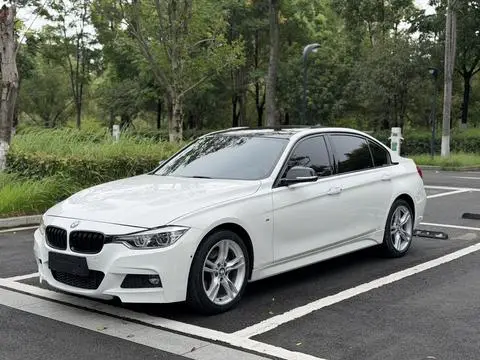 BMW 3 Series 2018 — фото 1
