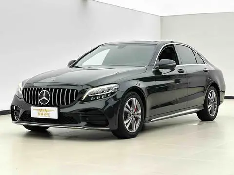 Mercedes-Benz C-Class 2021