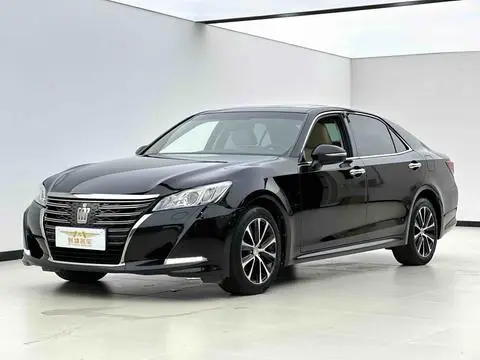 Toyota Crown 2018