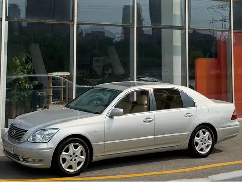 Lexus LS 2004