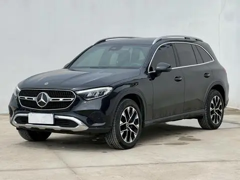 Mercedes-Benz GLC 2023
