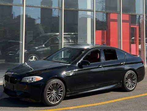 BMW M5 2012