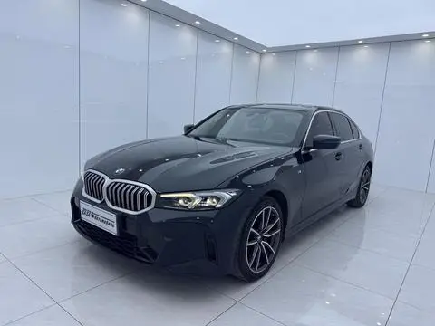 BMW 3 Series 2023 — фото 1