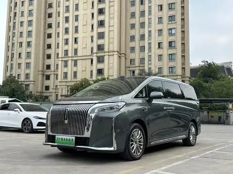 Wey 高山 PHEV 2025