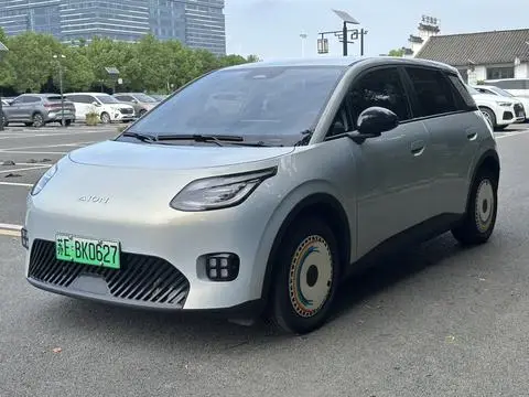 GAC AION UT 2025