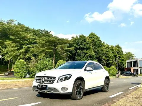 Mercedes-Benz GLA 2017