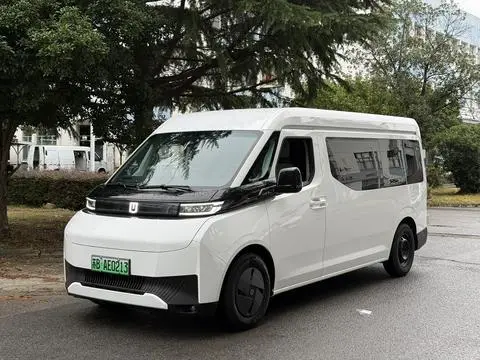Farizon (Remote) 超-Class VAN 2025