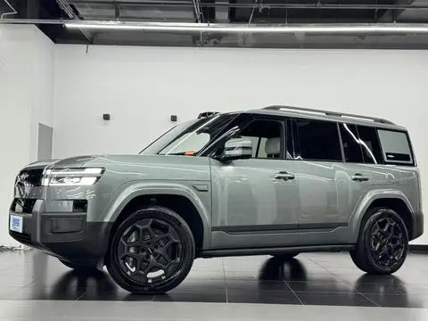 BYD Leopard 钛7 PHEV 2025
