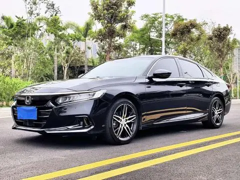 Honda Accord 2022 — фото 1