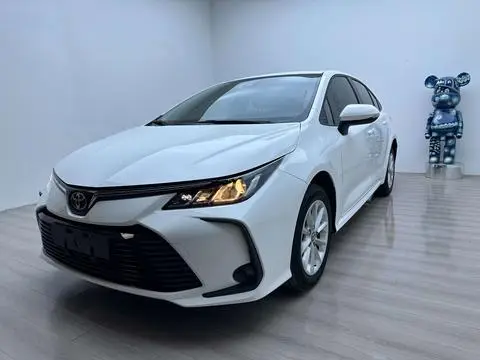 Toyota Corolla 2021 — фото 1