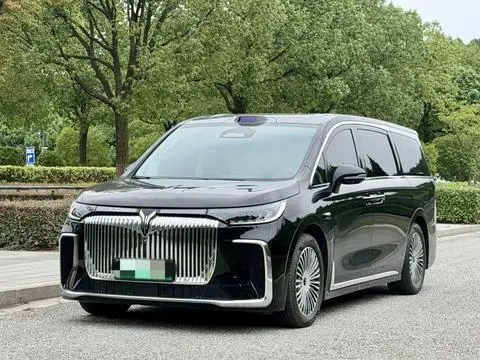 Voyah 梦想家 PHEV 2025