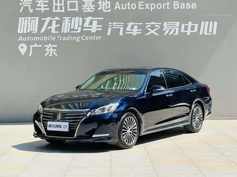Toyota Crown 2018