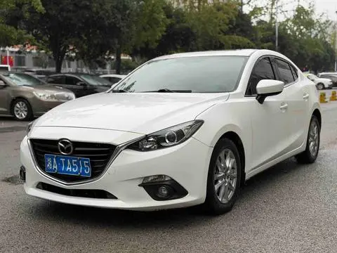 Mazda 3 Axela 2016 — фото 1