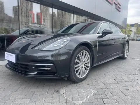Porsche Panamera 2019