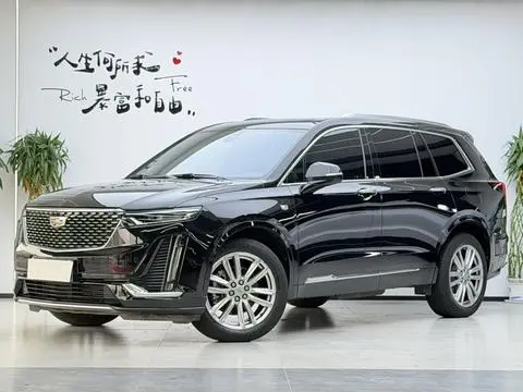 Cadillac XT6 2022 — фото 1