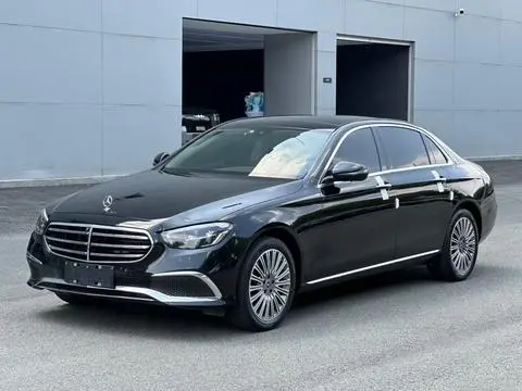Mercedes-Benz E-Class 2023 — фото 1