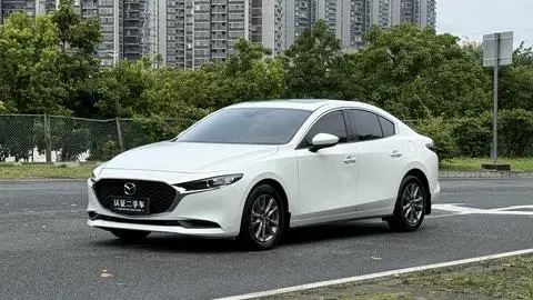 Mazda 3 昂克赛拉 2020 — фото 1