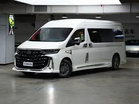 Toyota Hiace 2025