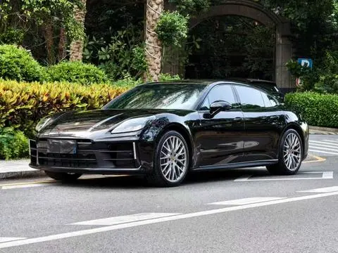 Porsche Panamera 2024