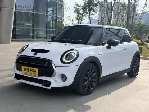 MINI MINI 2019
