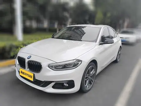 BMW 1 Series 2018 — фото 1