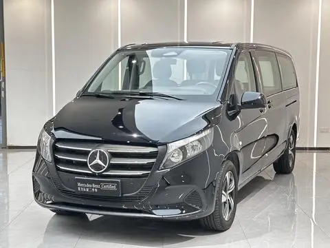 Mercedes-Benz 威霆 2024